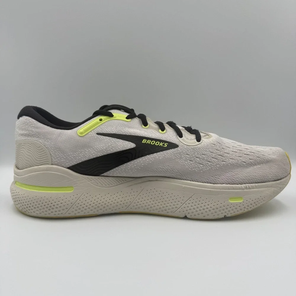 Brooks Ghost Max Men Size 12.5 Running Shoes Athletic Grey 1104061D071